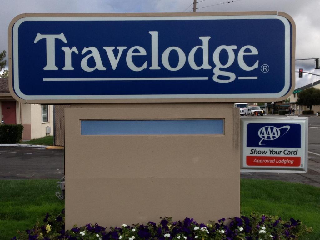 Travelodge By Wyndham Santa Rosa Wine Country Exterior foto